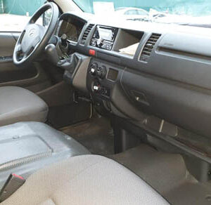Cho thuê xe Toyota Hiace - Ảnh 3