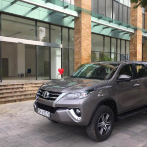 Cho thuê xe Fortuner 2017 - Ảnh 12