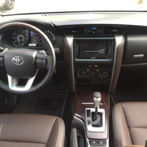 Cho thuê xe Fortuner 2017 - Ảnh 16