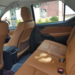 Cho thuê xe Innova 2019 - Ảnh 10