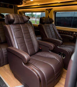 Cho thuê xe VIP Dcar 10 chỗ - Ảnh 17