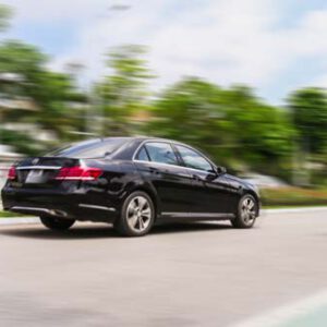 Cho thuê xe Mercedes E250 - Ảnh 8